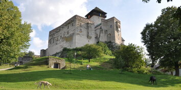 omar fatima trencin castle visit slovakia sightseeing