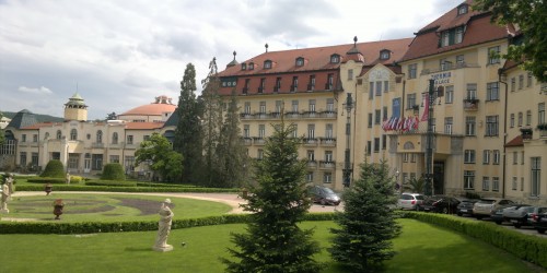 فندق ترميا بالاس 5* في منتجع بيشتاني للعلاج الطبيعي في سلوفاكيا